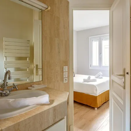 דירה The Maubourg Eiffel Tower *