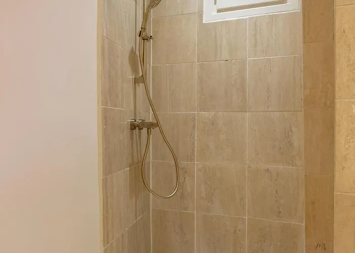 شقة The Maubourg Eiffel Tower